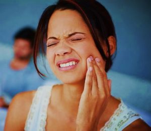 Dental emergency: persistent toothache